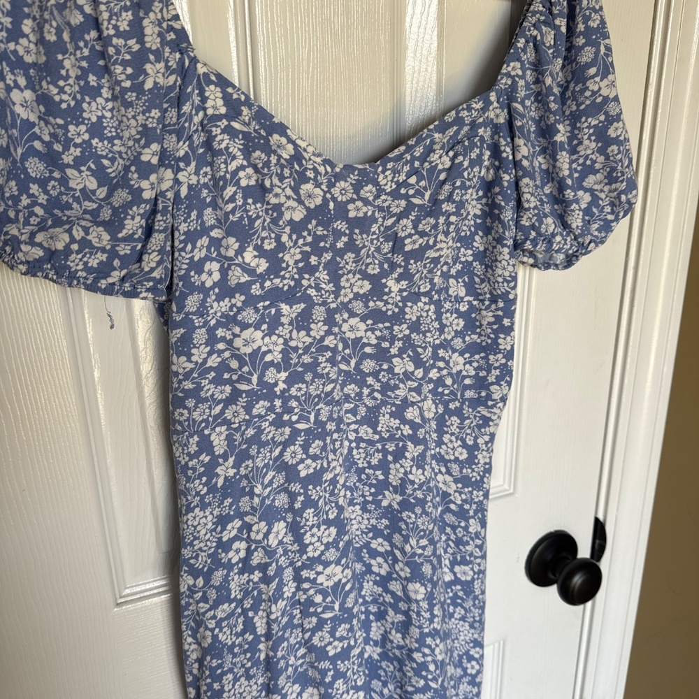 Altar’d state dress size small - Picture 2 of 4